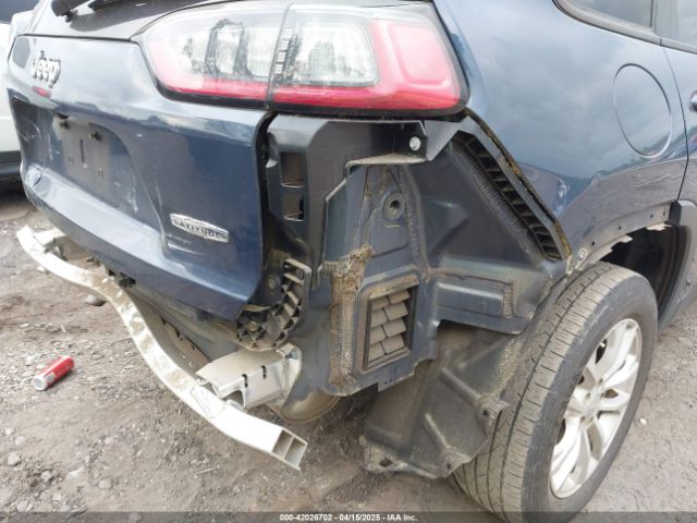 1C4PJLCB8MD156327 Jeep Cherokee Latitude Fwd