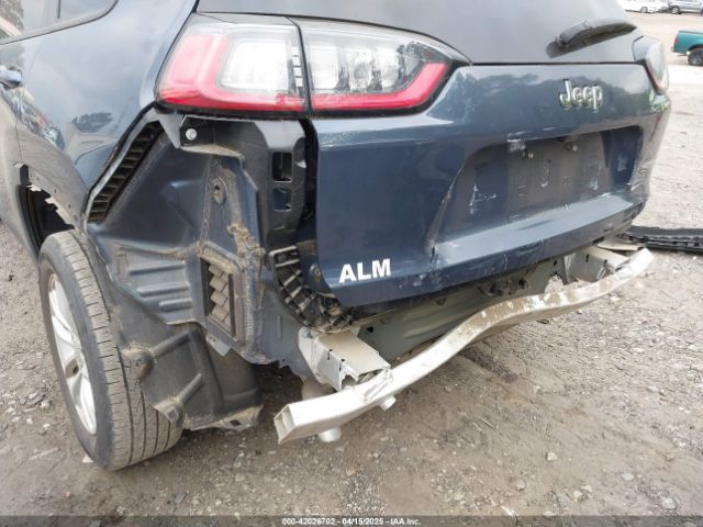 1C4PJLCB8MD156327 Jeep Cherokee Latitude Fwd