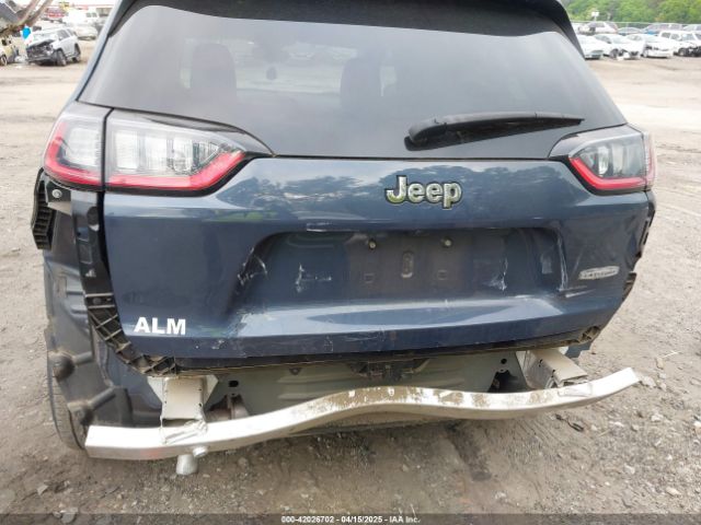 1C4PJLCB8MD156327 Jeep Cherokee Latitude Fwd