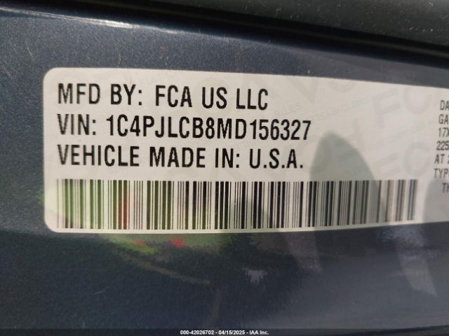 1C4PJLCB8MD156327 Jeep Cherokee Latitude Fwd