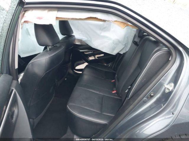 2T1BURHE6JC970833 Toyota Corolla Xle
