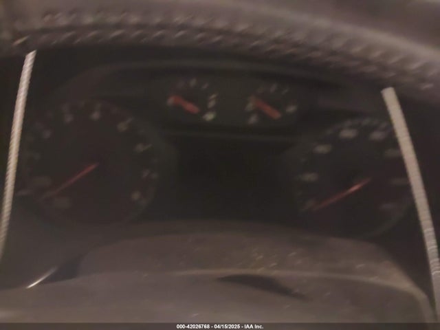 2GNAXSEV9J6253995 Chevrolet EQUINOX LT