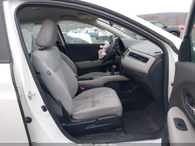 3CZRU6H38KM743805 Honda HR-V LX