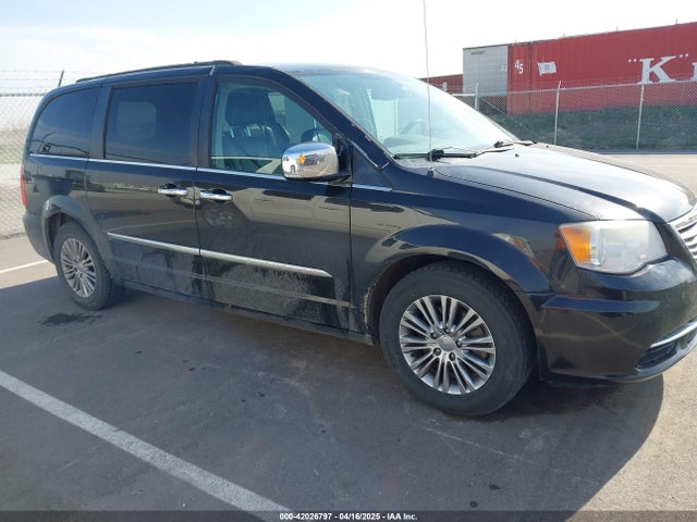 2C4RC1CG5ER368216 Chrysler Town & Country Touring-l