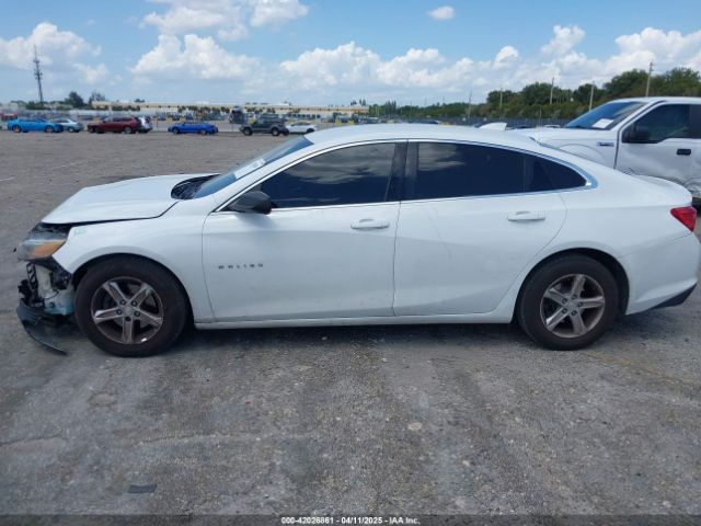 1G1ZB5ST3KF215631 Chevrolet Malibu 1ls