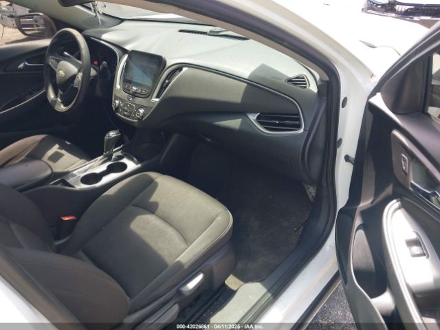 1G1ZB5ST3KF215631 Chevrolet Malibu 1ls
