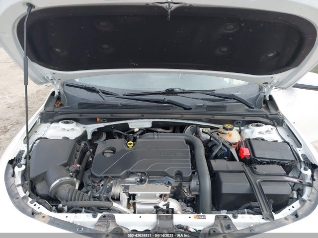 1G1ZD5ST7NF132203 Chevrolet Malibu Fwd Lt