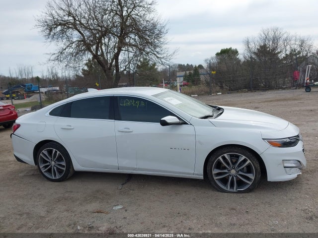 1G1ZD5ST7NF132203 Chevrolet Malibu Fwd Lt