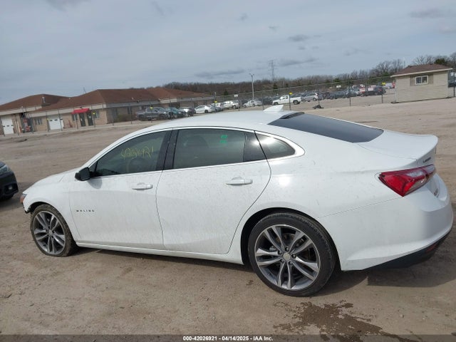 1G1ZD5ST7NF132203 Chevrolet Malibu Fwd Lt