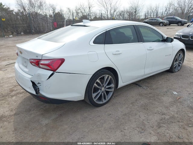 1G1ZD5ST7NF132203 Chevrolet Malibu Fwd Lt