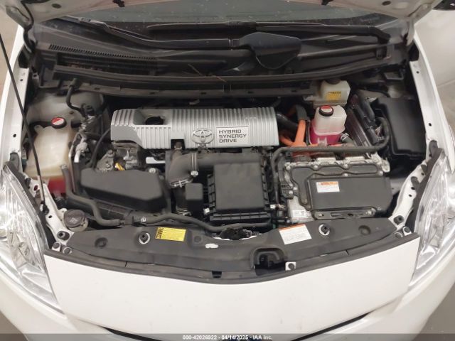 JTDKN3DU6F1887938 Toyota Prius Two