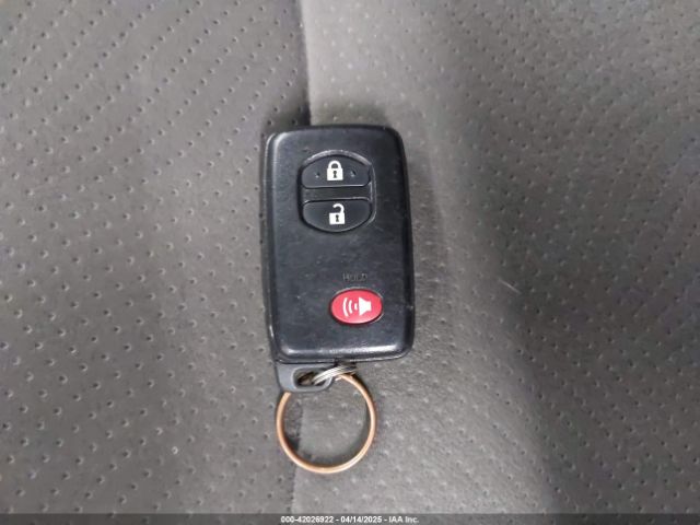 JTDKN3DU6F1887938 Toyota Prius Two