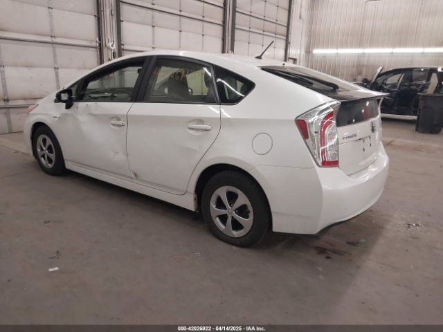 JTDKN3DU6F1887938 Toyota Prius Two