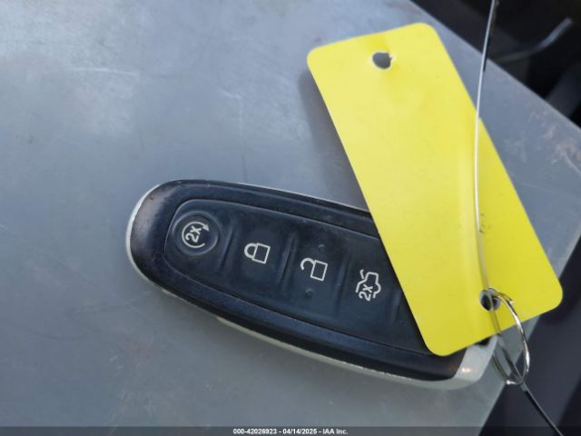 1FMCU9J95FUC38538 Ford Escape Titanium