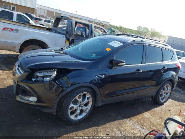 1FMCU9J95FUC38538 Ford Escape Titanium