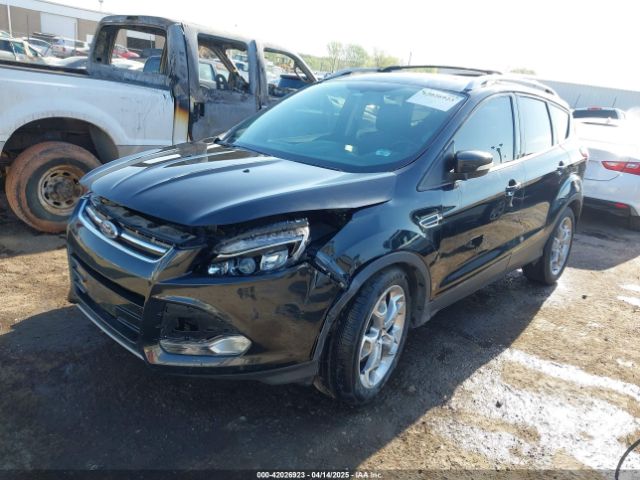 1FMCU9J95FUC38538 Ford Escape Titanium