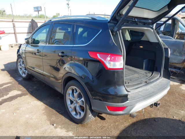 1FMCU9J95FUC38538 Ford Escape Titanium