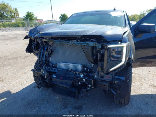 1GTPUCEK8RZ391826 GMC Sierra 1500 4wd  Short Box Elevation With 3sb
