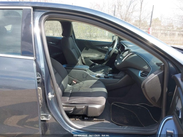 1G1ZD5ST7KF115820 Chevrolet MALIBU LT