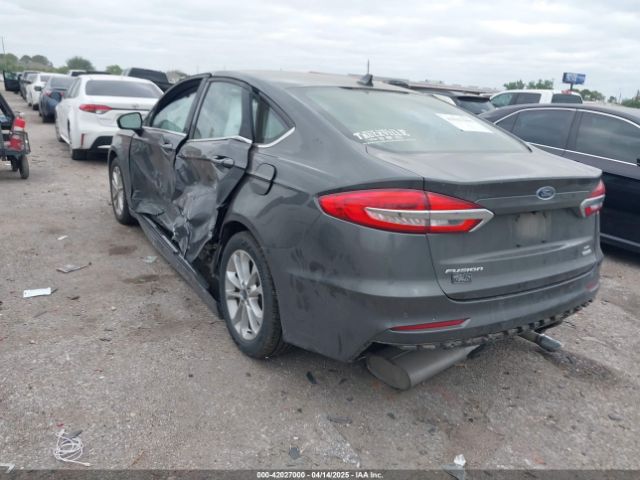 3FA6P0HD2KR198411 Ford FUSION SE