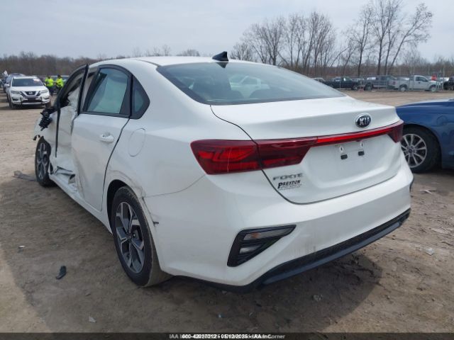 3KPF24AD4KE135196 KIA Forte Lxs