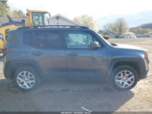 ZACCJBBB8JPH51136 Jeep Renegade Latitude 4x4