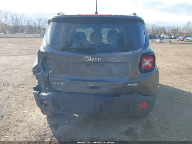 ZACCJBBB8JPH51136 Jeep Renegade Latitude 4x4