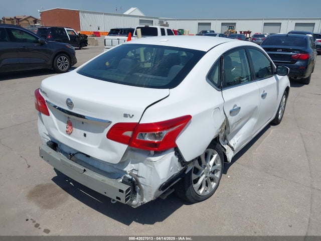 3N1AB7AP3HY348415 Nissan SENTRA SV