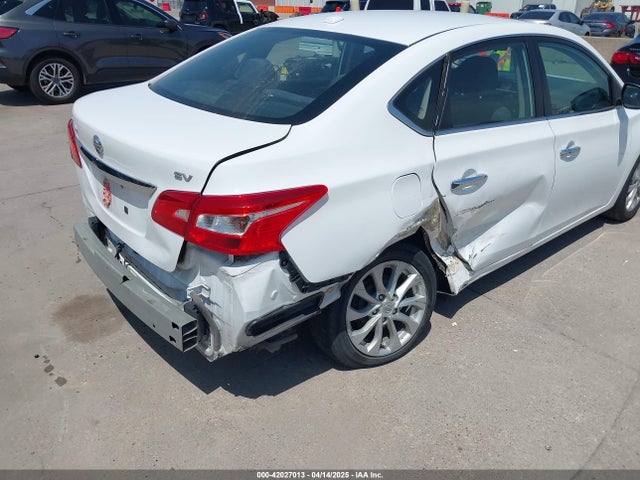 3N1AB7AP3HY348415 Nissan SENTRA SV
