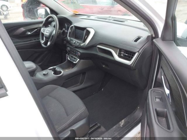 3GKALMEV6NL253068 GMC Terrain Fwd Sle