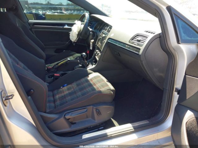 2016 VOLKSWAGEN GOLF GTI 3VW5T7AU0GM070030 Photo 4