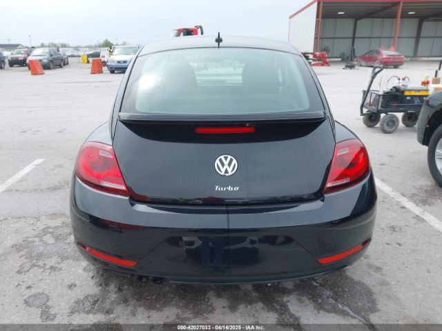3VWFD7AT1JM706390 Volkswagen Beetle 2.0t Coast/2.0t S