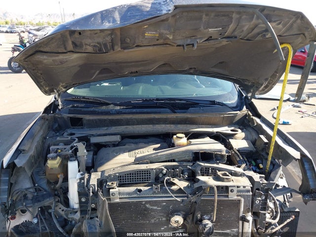 5N1DR2MN8KC635781 Nissan Pathfinder S