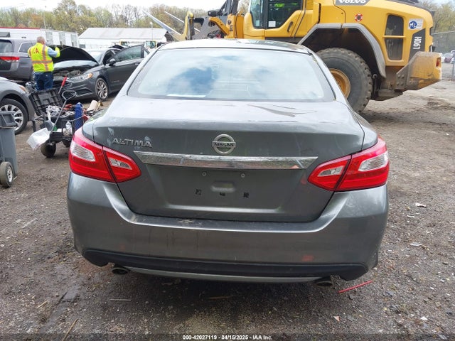 1N4AL3AP9HN335965 Nissan Altima 2.5 S