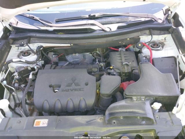 JA4AZ3A35HZ049510 Mitsubishi Outlander Se