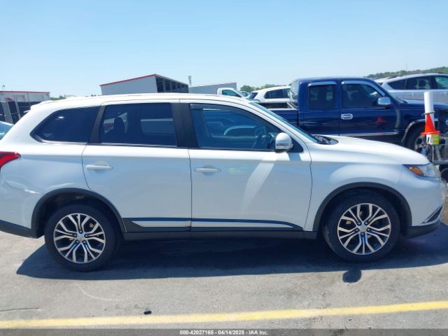 JA4AZ3A35HZ049510 Mitsubishi Outlander Se