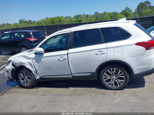 JA4AZ3A35HZ049510 Mitsubishi Outlander Se