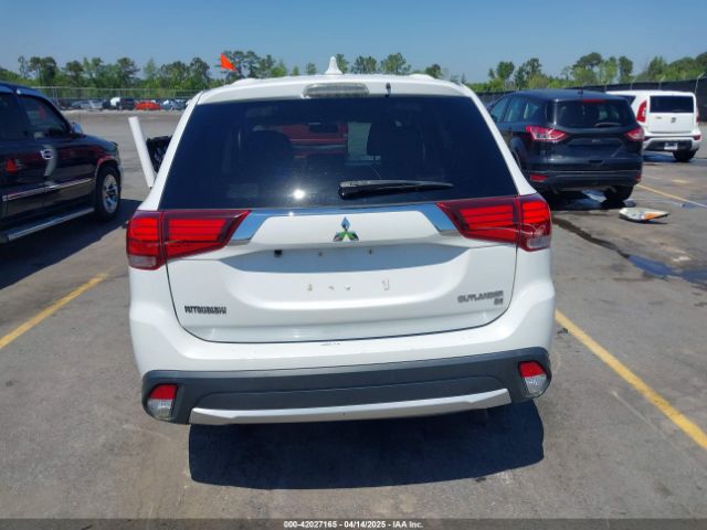 JA4AZ3A35HZ049510 Mitsubishi Outlander Se