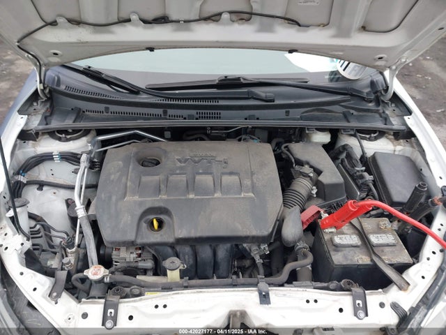 5YFBURHE1JP798985 Toyota COROLLA LE