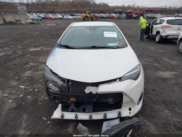5YFBURHE1JP798985 Toyota COROLLA LE