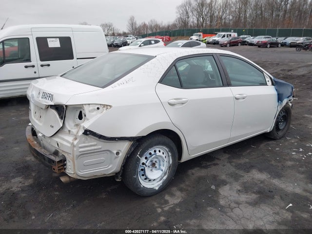 5YFBURHE1JP798985 Toyota COROLLA LE
