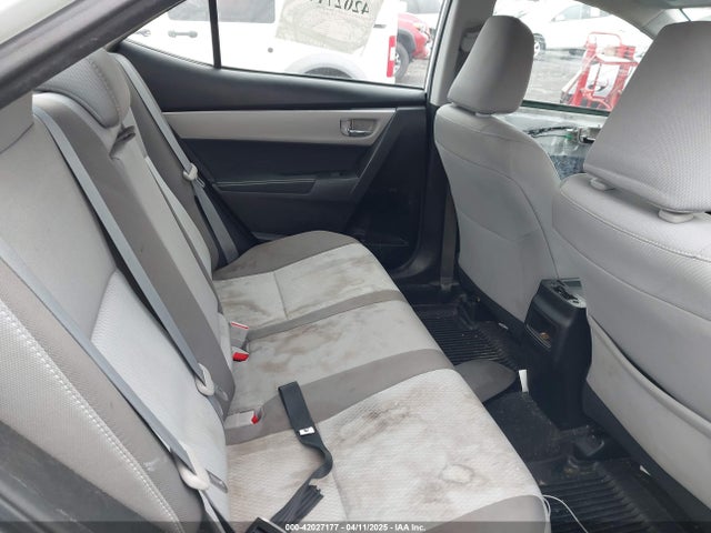 5YFBURHE1JP798985 Toyota COROLLA LE