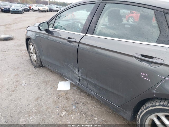1FA6P0H7XG5106434 Ford FUSION SE