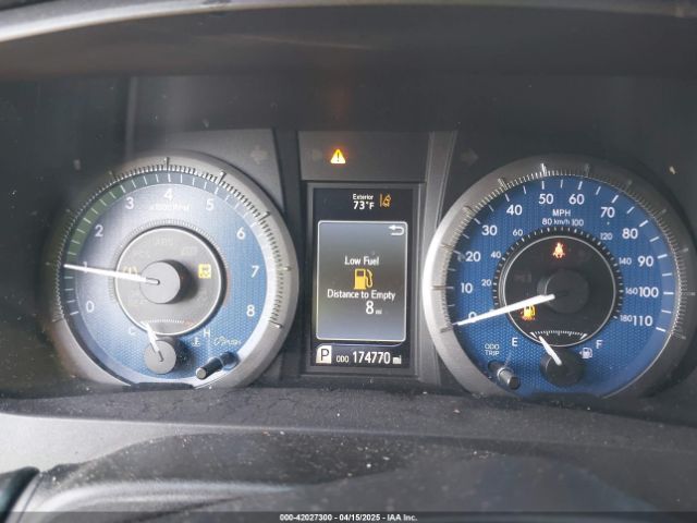 5TDKZ3DC2JS915905 Toyota Sienna Le 8 Passenger