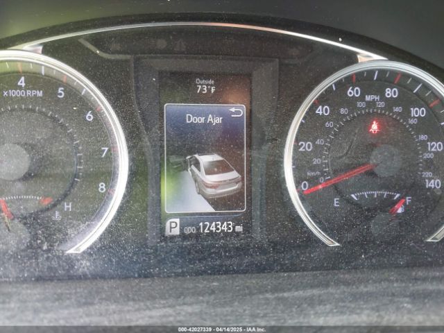 4T1BF1FK6FU497297 Toyota CAMRY SE