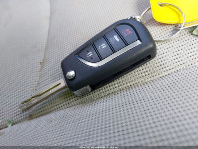 JTDEPMAE4N3016548 Toyota COROLLA LE