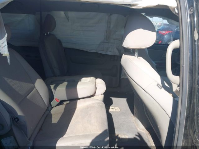 KNDMB5C16G6089223 KIA SEDONA LX