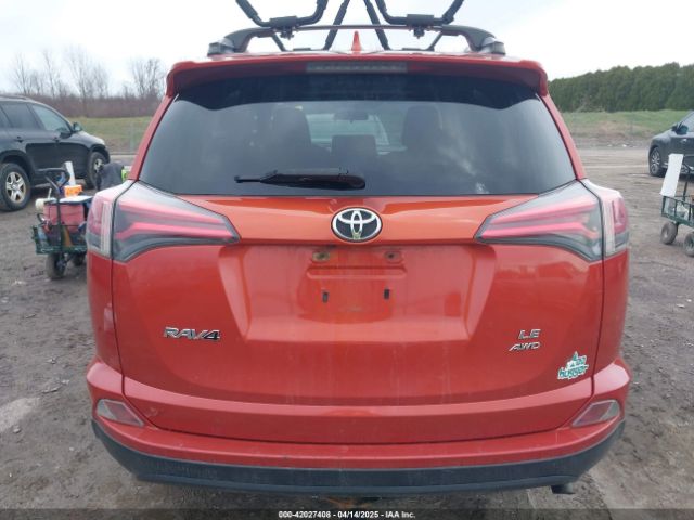 JTMBFREV8GJ085111 Toyota RAV4 LE