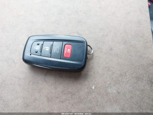 2T3A1RFV6PW336329 Toyota Rav4 Xle Premium