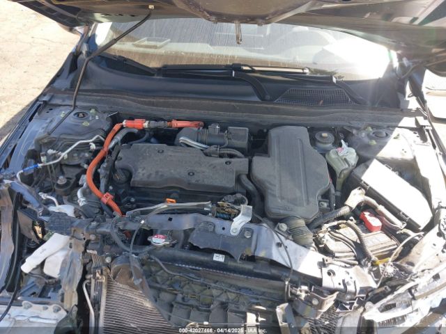 1HGCV3F98NA014690 Honda Accord Hybrid Touring